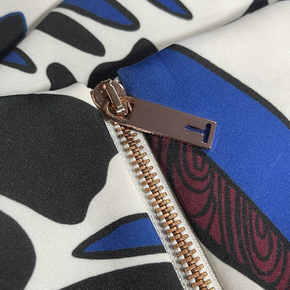 Ted Baker Floral Pencil Skirt Womens 2 Blue Black White Back Zip Knee Length - Picture 5 of 5